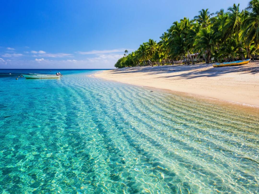 https://media.leisurecom.com/cruise/image-2025-05-14-14-55-10.webp